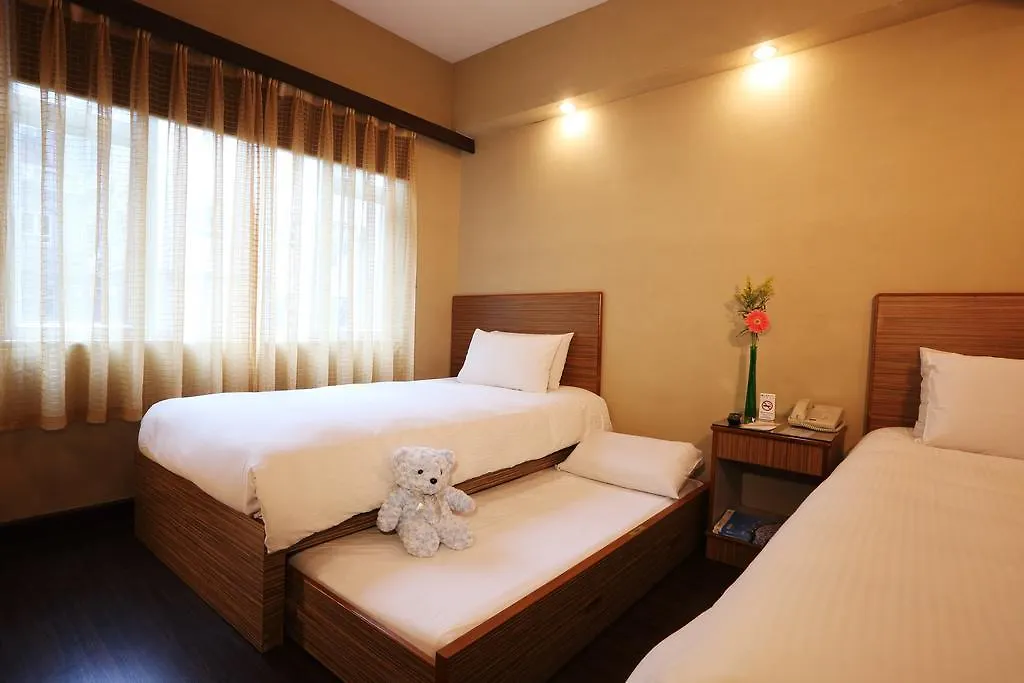 The Imperial Hotel Hongkong 3*,  Kina