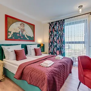Granaria Premium Riverside & Parking By Downtown Polen